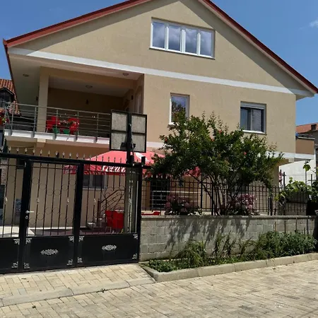 Unique Maison d'hôtes Pogradec