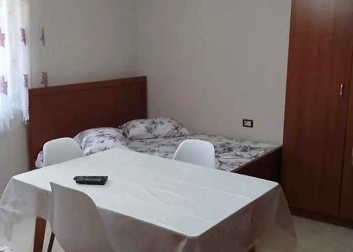 Πανσιόν Unique Πόγραδετς