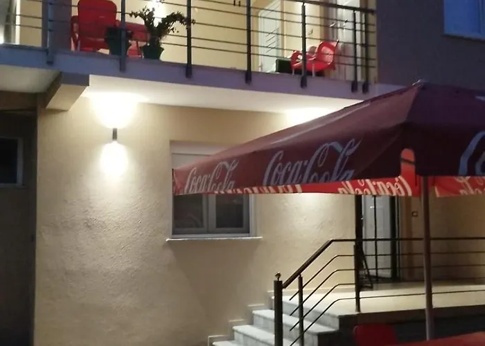 Unique Πανσιόν